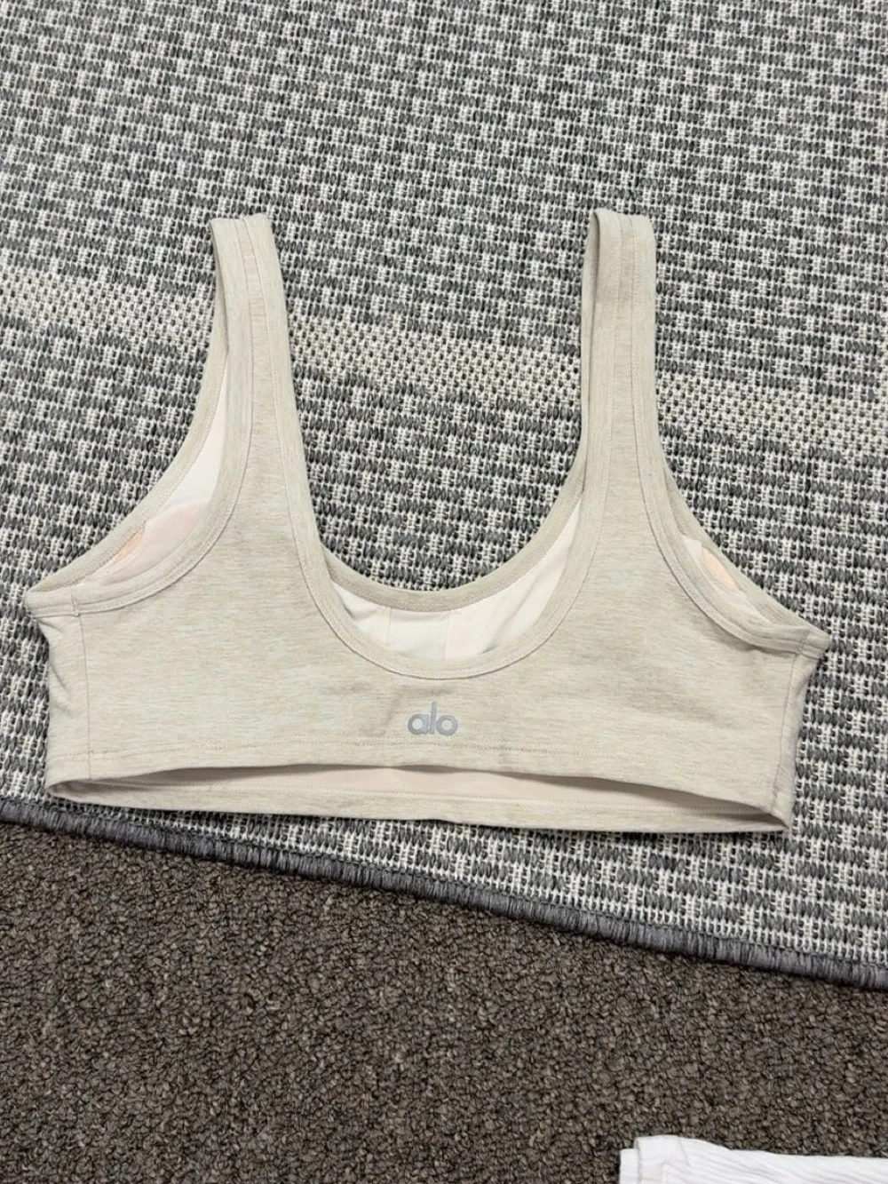 Alo Yoga Alosoft Center Stage Bra in Oatmeal Heather